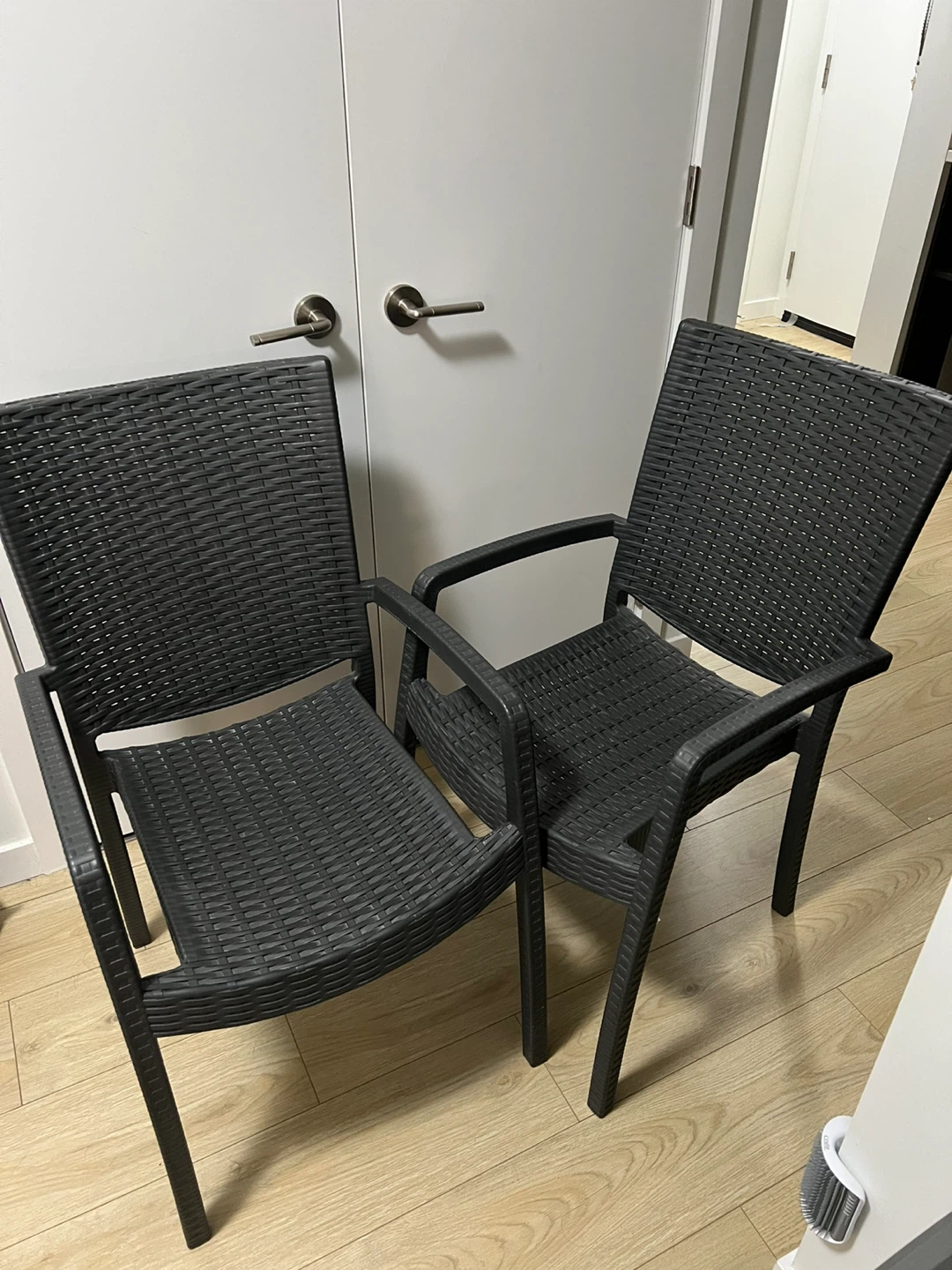 2x IKEA INNAMO Outdoor Chair - Dark Grey - photo 3