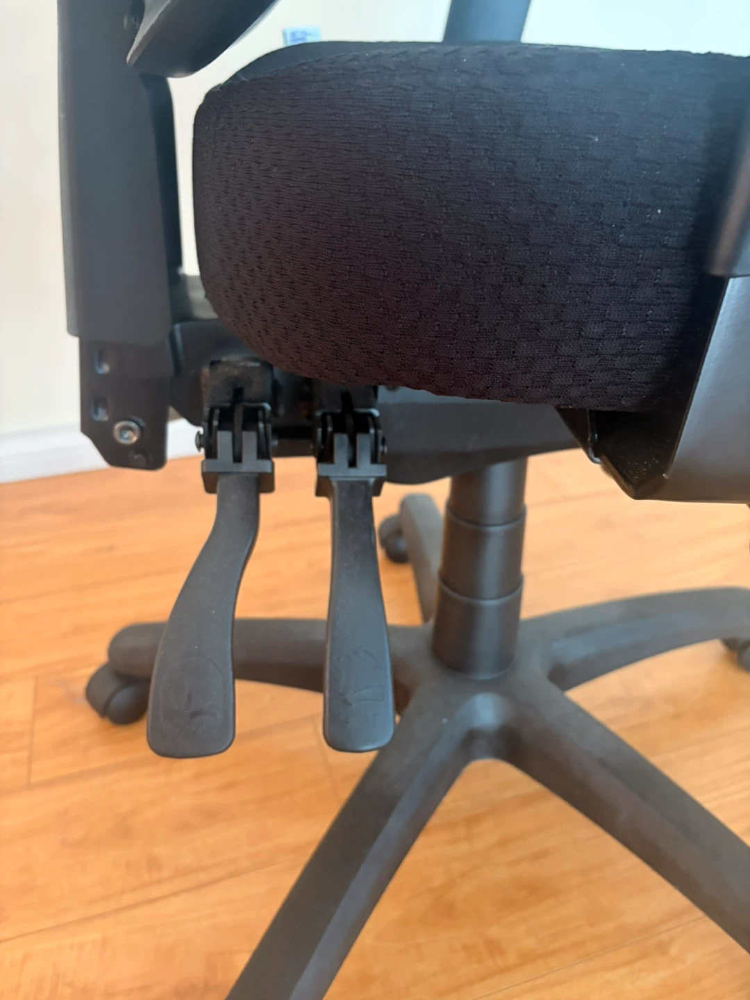 Tempur-Pedic Mesh Task Chair - photo 4