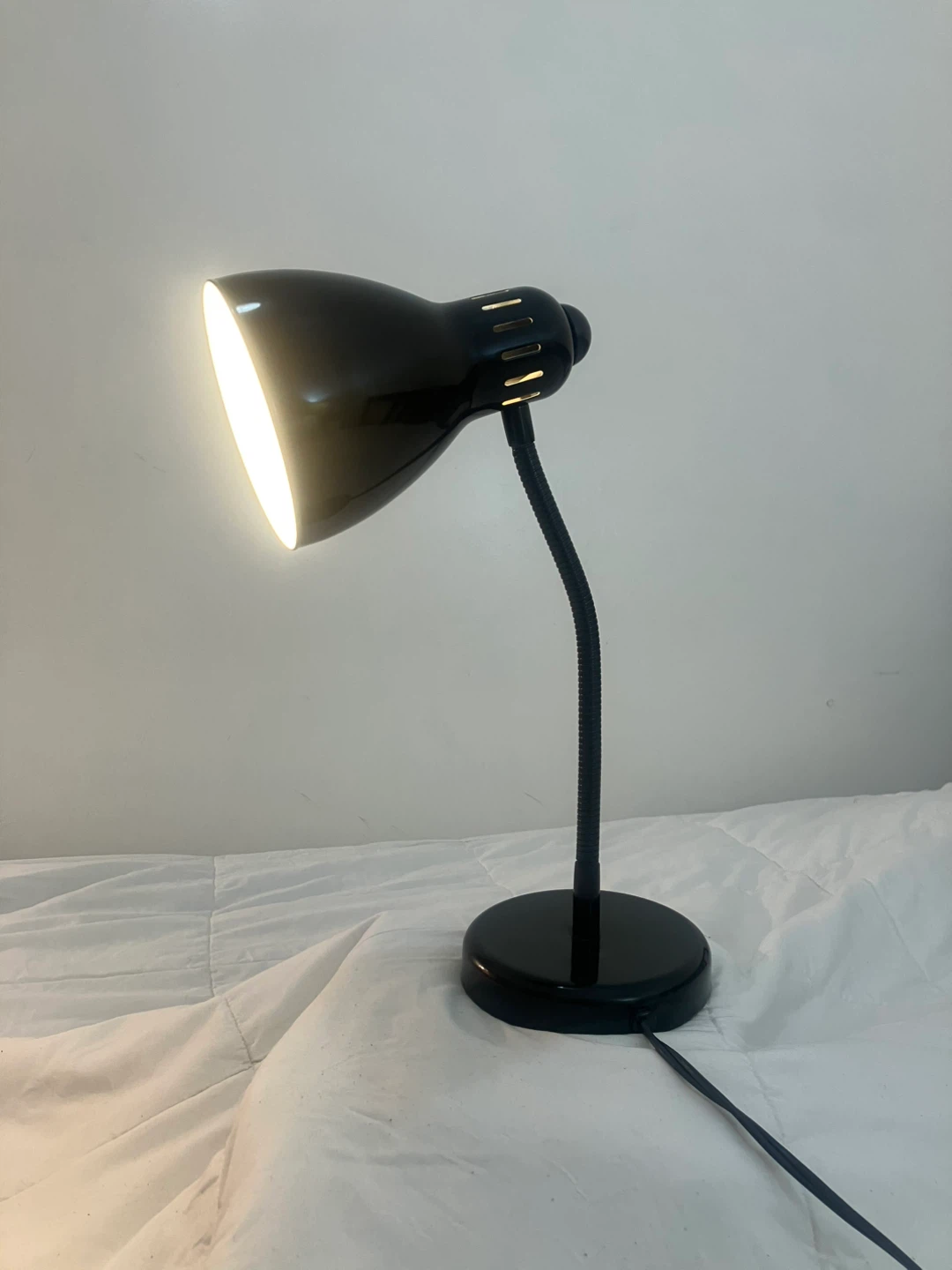 Black Gooseneck Desk Lamp 17” x 8” - Excellent Condition