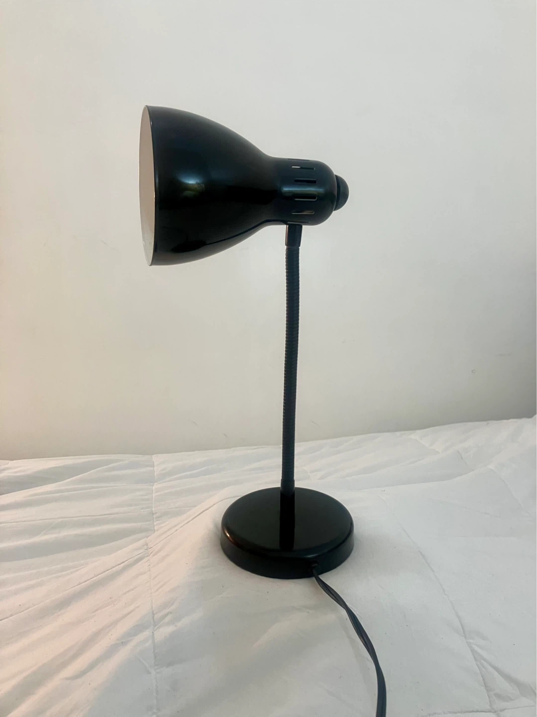 Black Gooseneck Desk Lamp 17” x 8” - Excellent Condition - photo 3