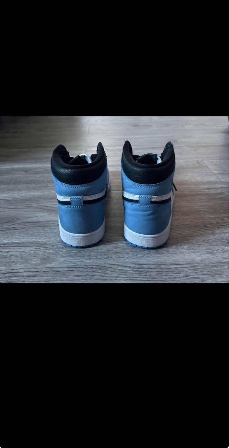 Air Jordan 1 High OG "University Blue" - photo 3