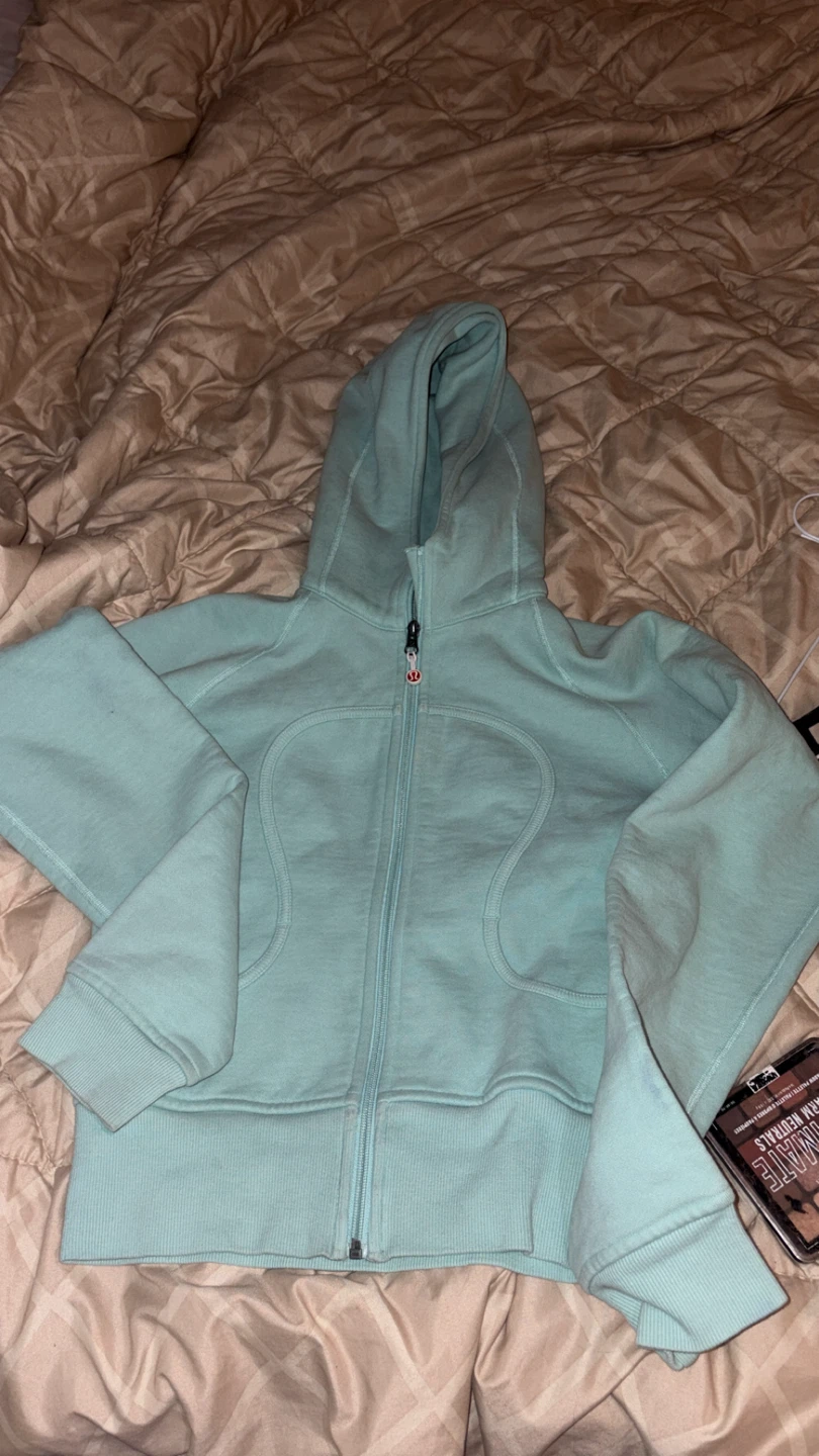 Lululemon Hoodie - photo 2