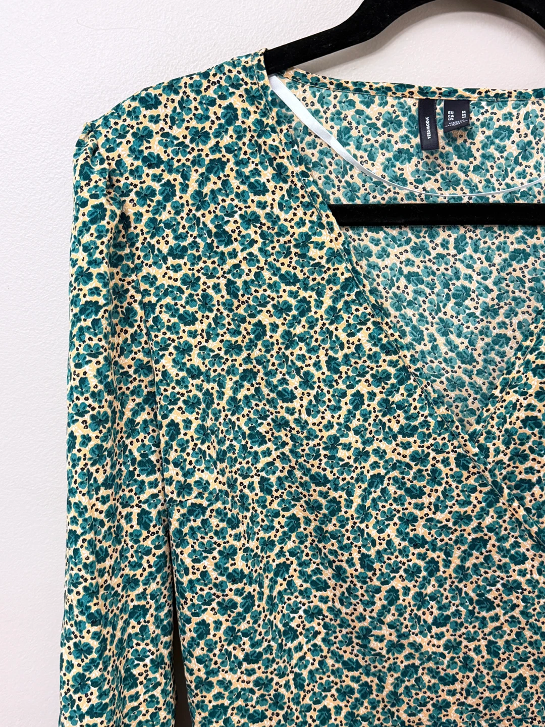New Vero Moda Floral Wrap Dress - Size M - photo 3