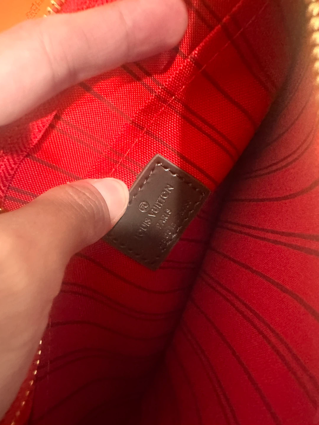Louis Vuitton Neverfull Tote Bag - photo 2