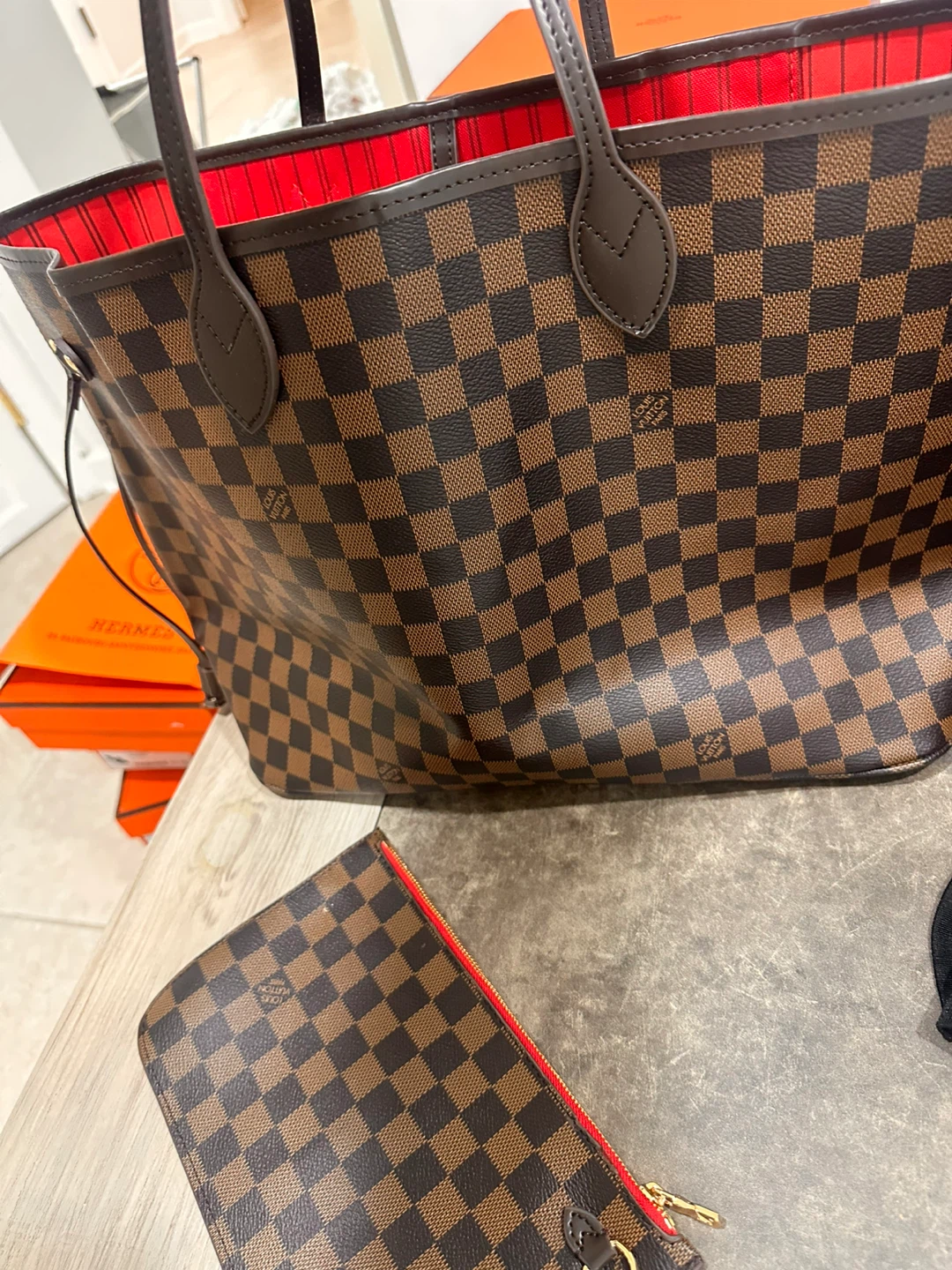 Louis Vuitton Neverfull Tote Bag - photo 4