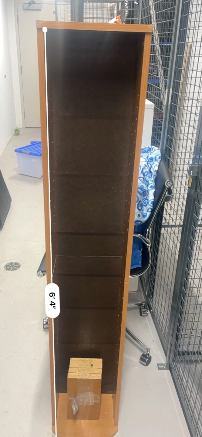 ⚽ Tall Wooden Shelf Unit - photo 4