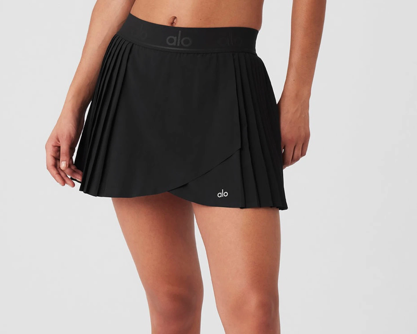 ⚽️ALO Tennis Black Pleated Skirt size small