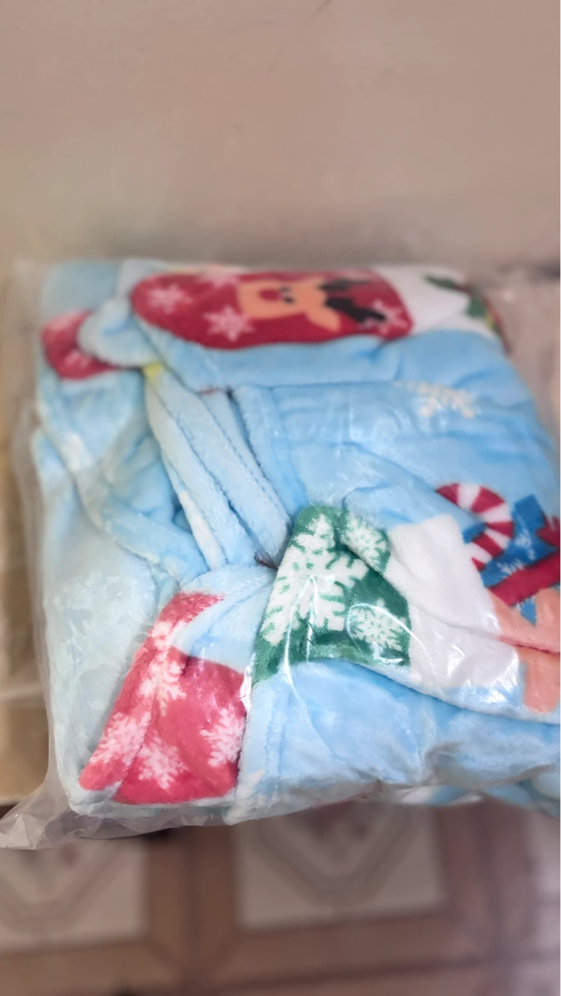 C ⚽ hristmas Stocking Pattern Throw Blanket Blue