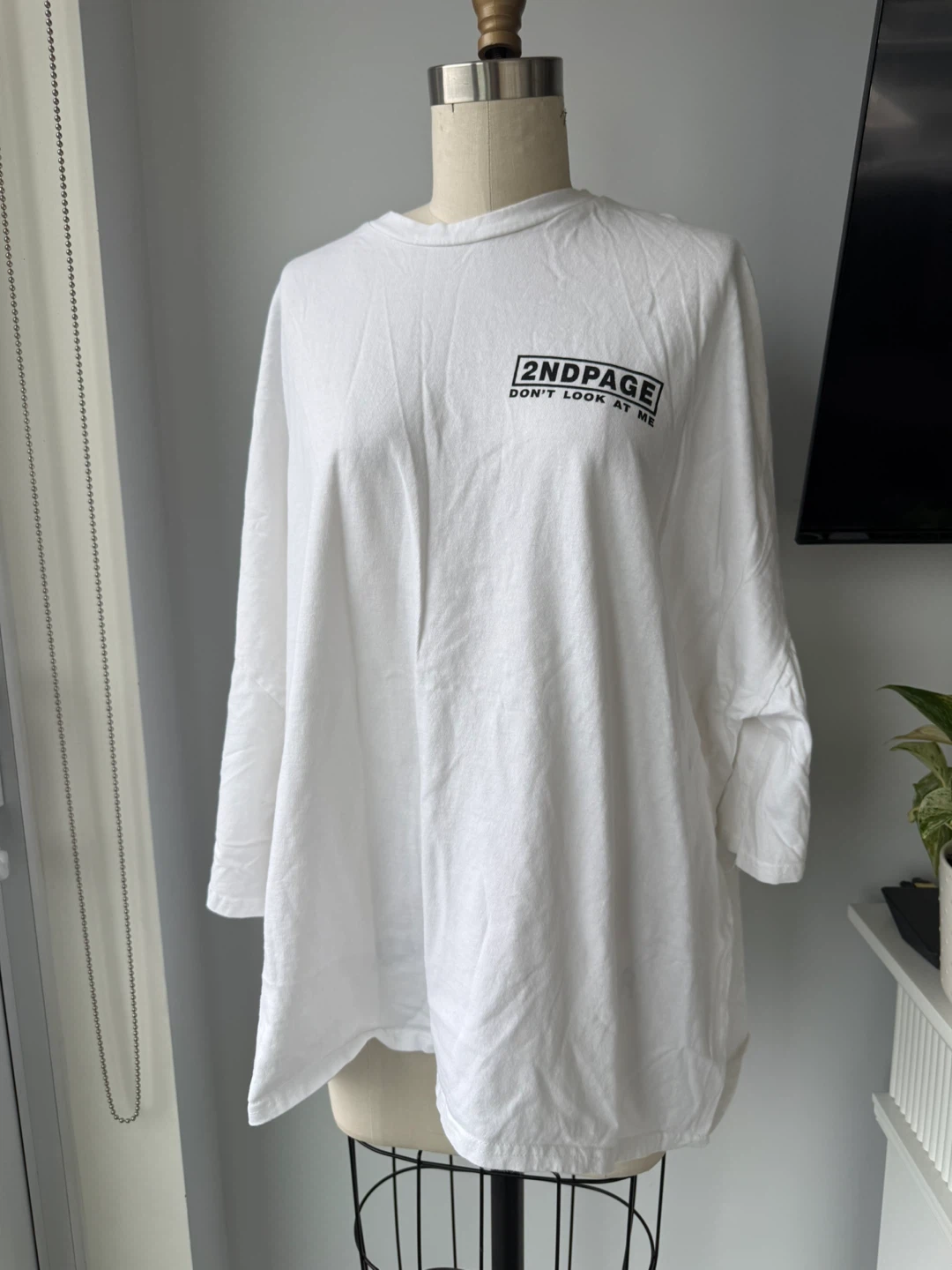 ⚽️2NDPAGE Don't Look At Me Long Sleeve T-Shir- one size
