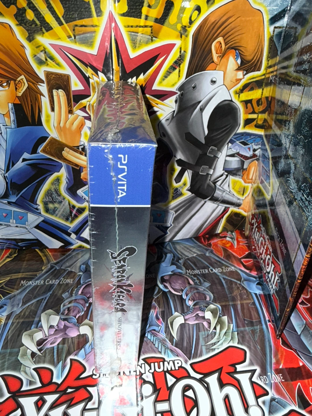 Senran Kagura Shinovi Versus PS Vita Limited Edition - photo 3