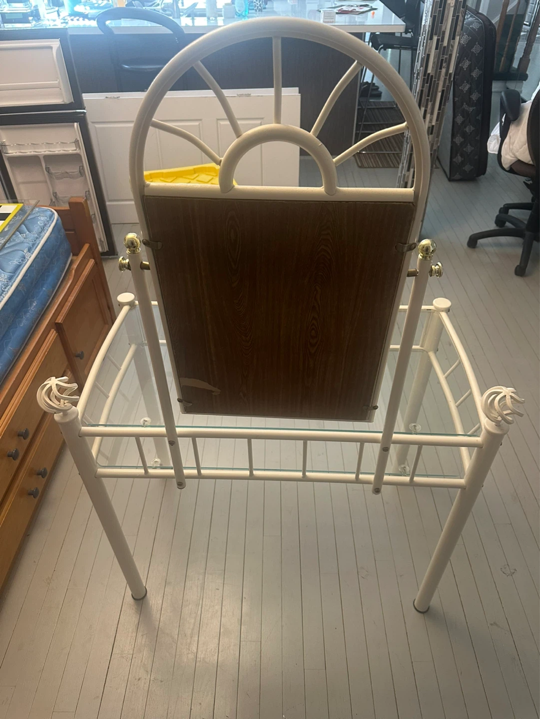 Cream Vanity Table with Mirror