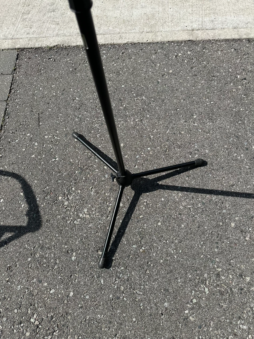 Black Microphone Stand - photo 3