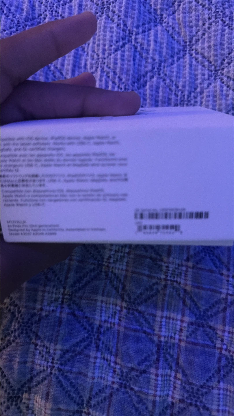Apple AirPods Pro (2nd generation) with MagSafe Charging Case