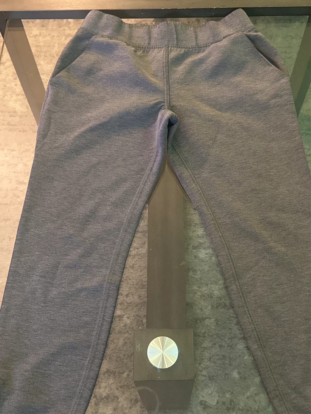⚽️ DKNY Grey Jogger Pants - Size S - photo 2