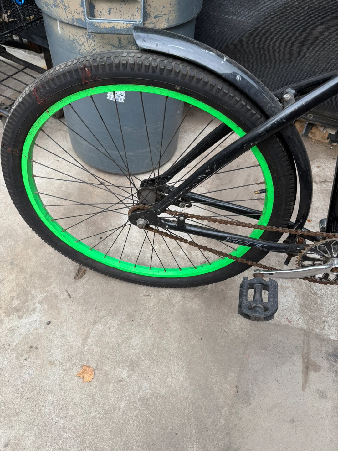 Black Cruiser Bicycle with Green Rims - photo 4