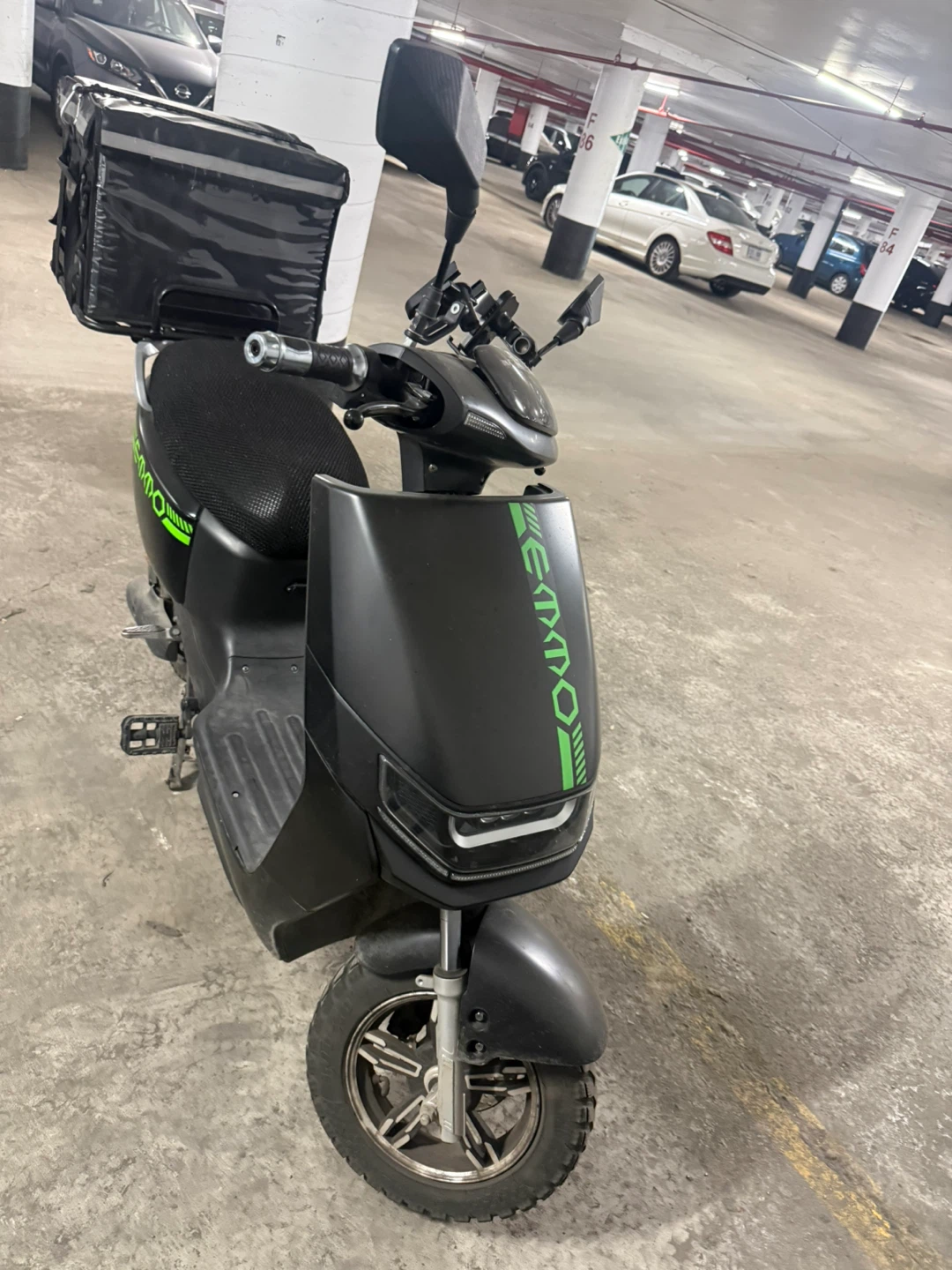 Emmo Electric Scooter with Delivery Box - photo 4