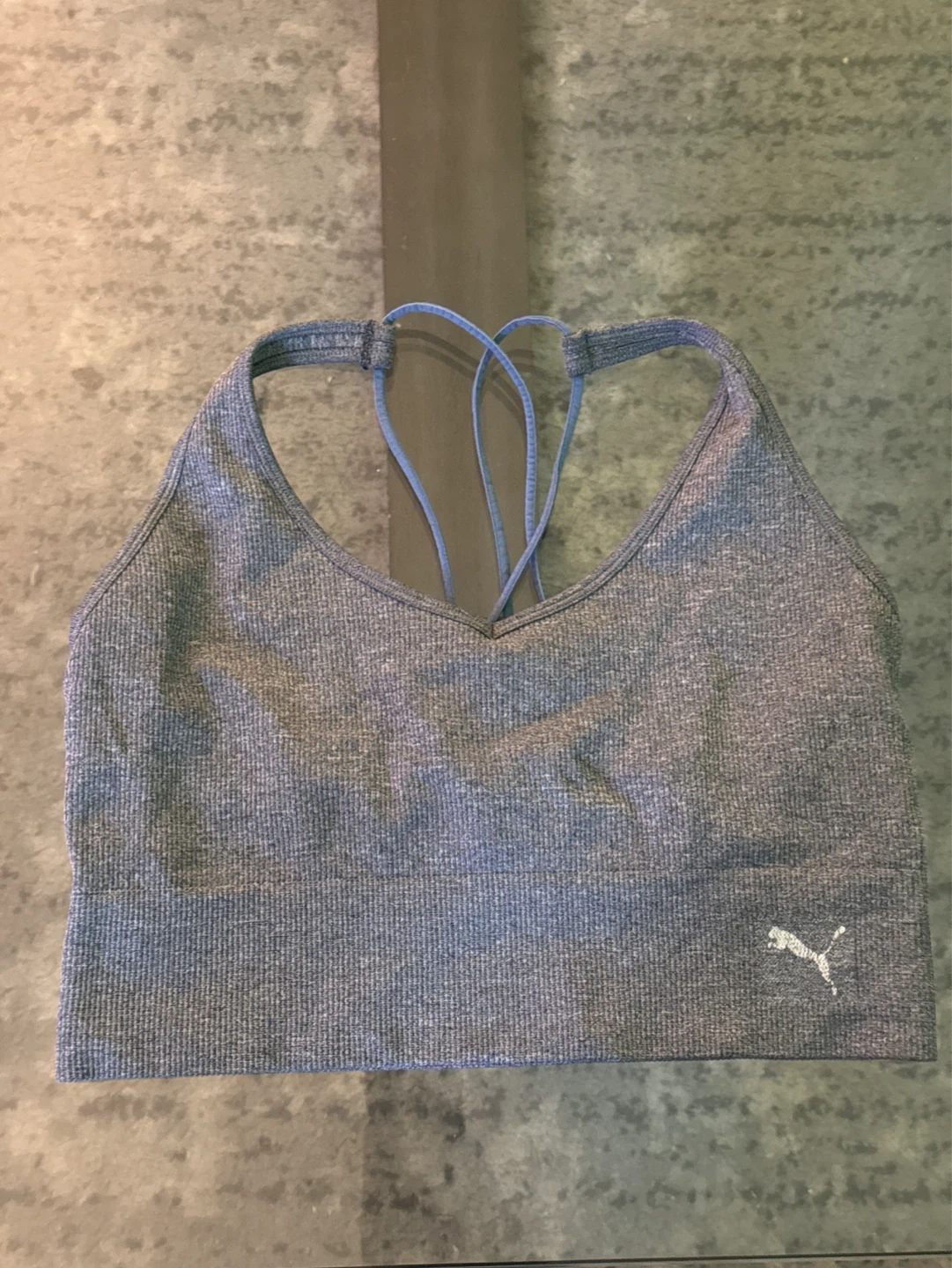 ⚽️ Puma Grey Heathered Sports Bra - Size M