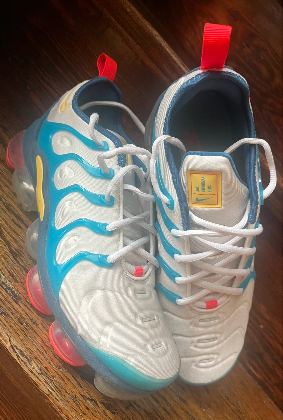 Nike Air Vapormax Plus Sneakers Men’s Size 9.5