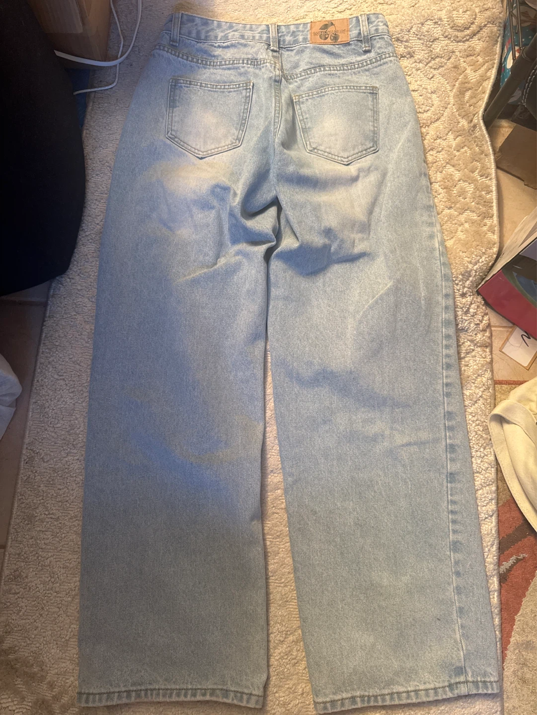 ⚽️ White Fox light wash baggy jeans size xs - photo 3