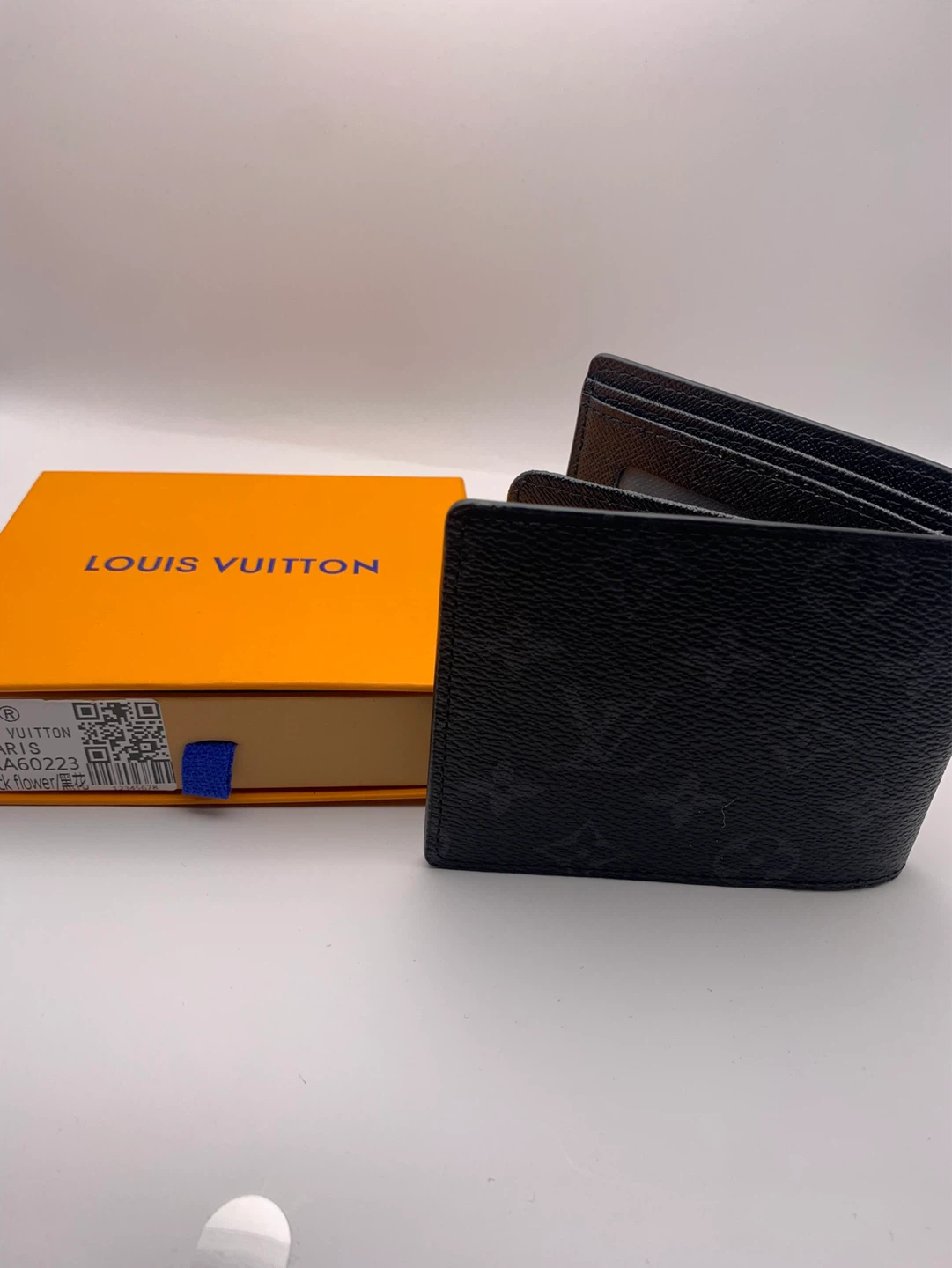 Louis Vuitton wallets - photo 4
