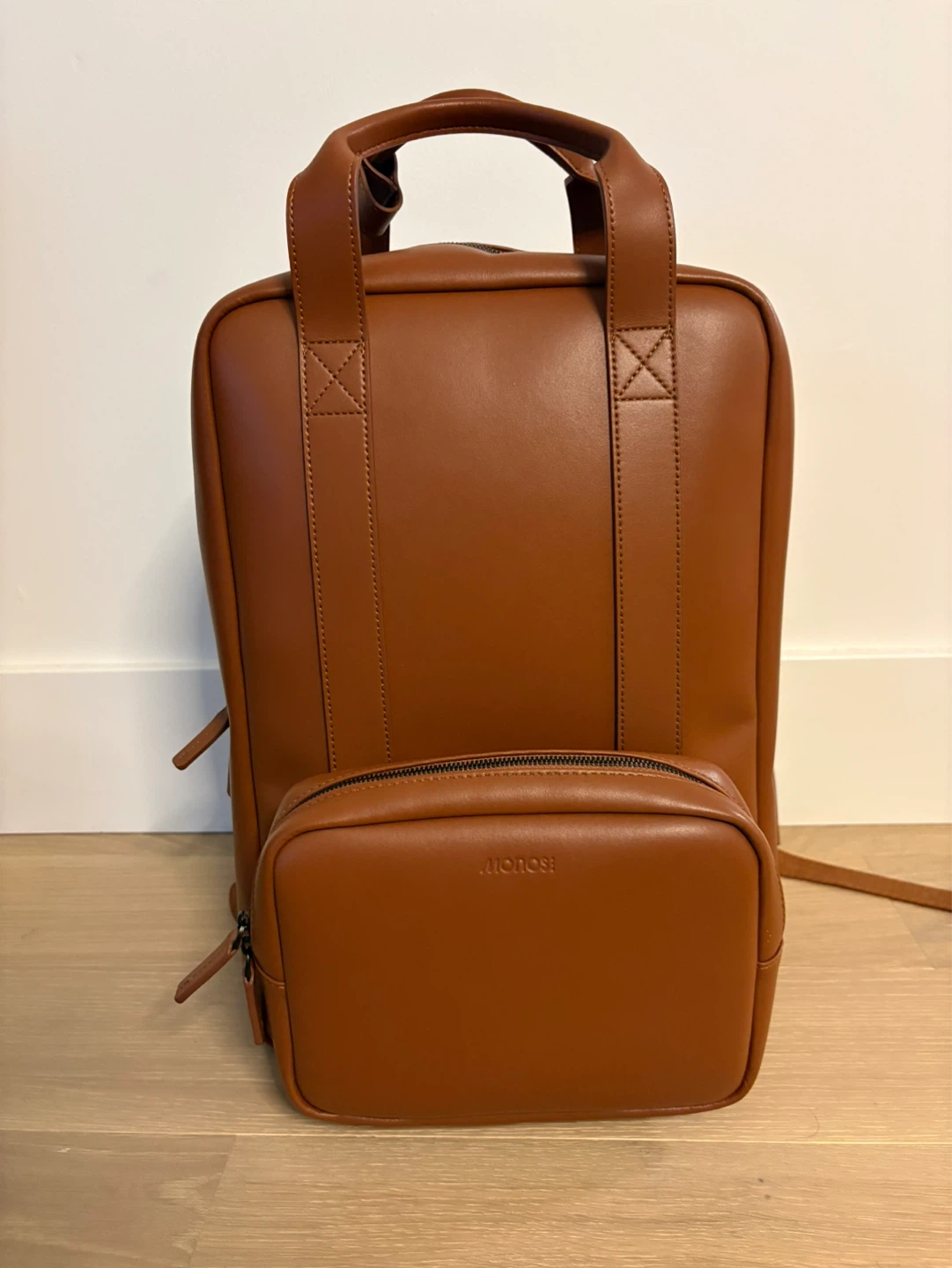 Monos metro backpack ⚽️