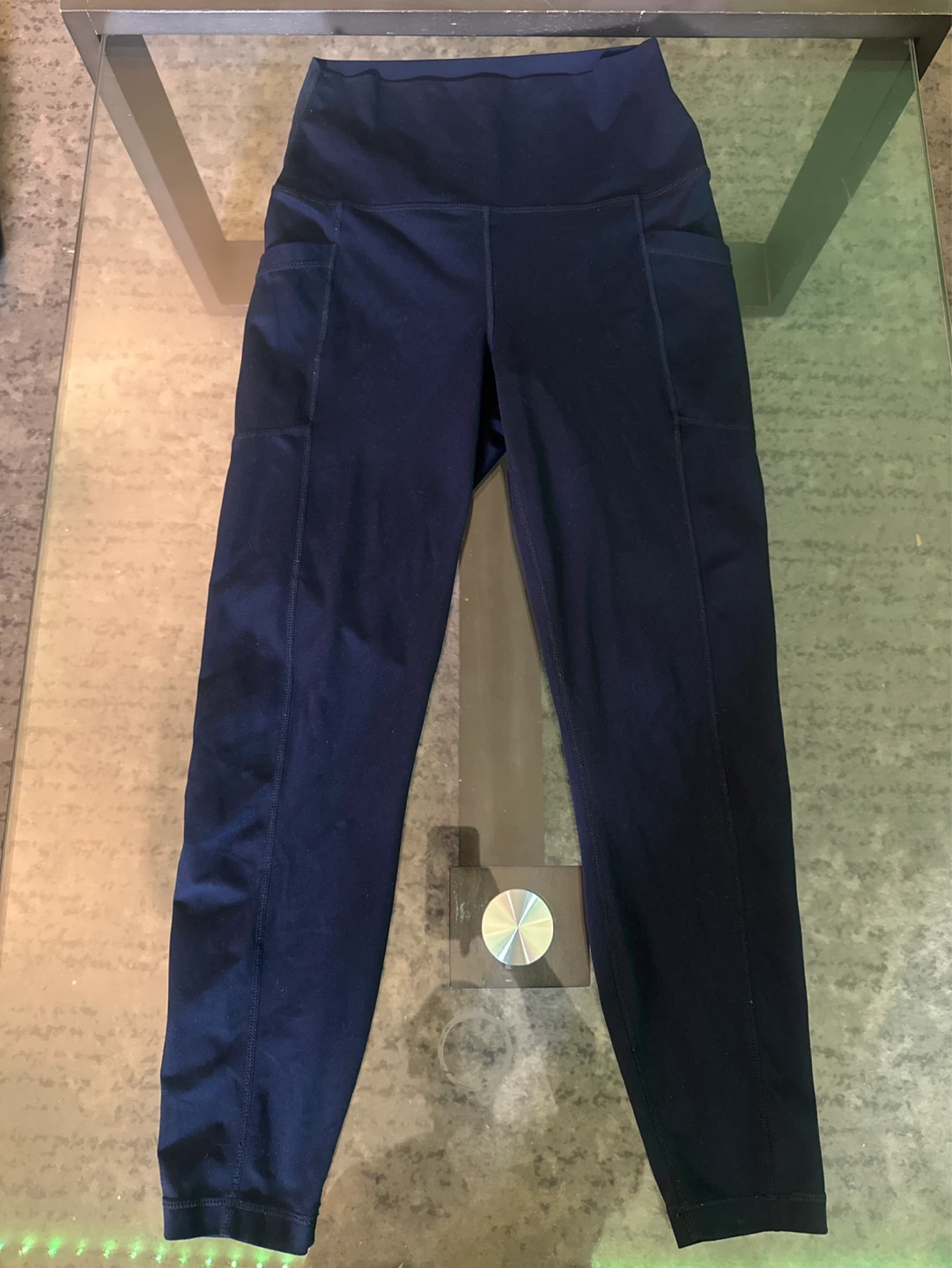 ⚽️ Yogalicious Navy Blue Leggings with Pockets - Size M