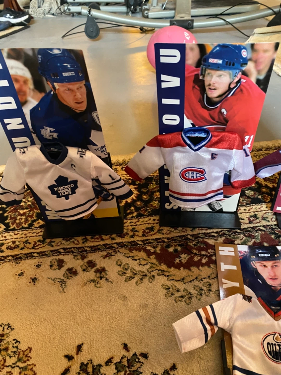 ⚽️NHL Mini Jersey Display Stands with Players - photo 5