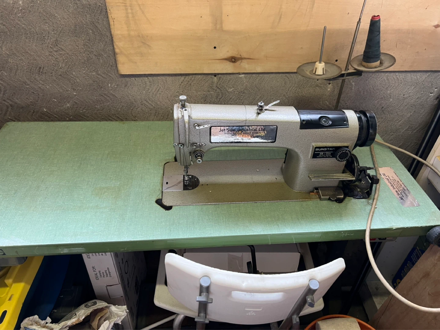Sunstar Industrial Sewing Machine - photo 2