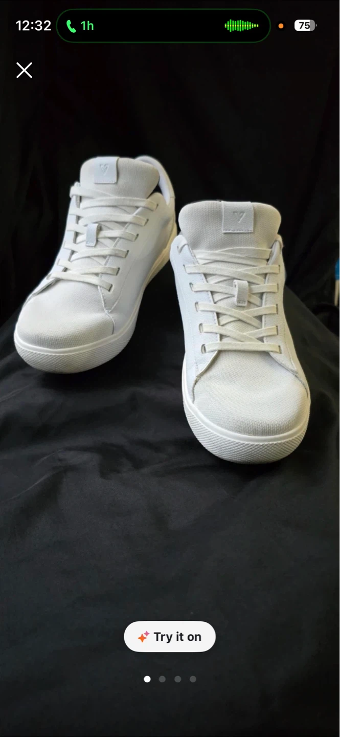 Vessi White Sneakers size 9 women’s ⚽️