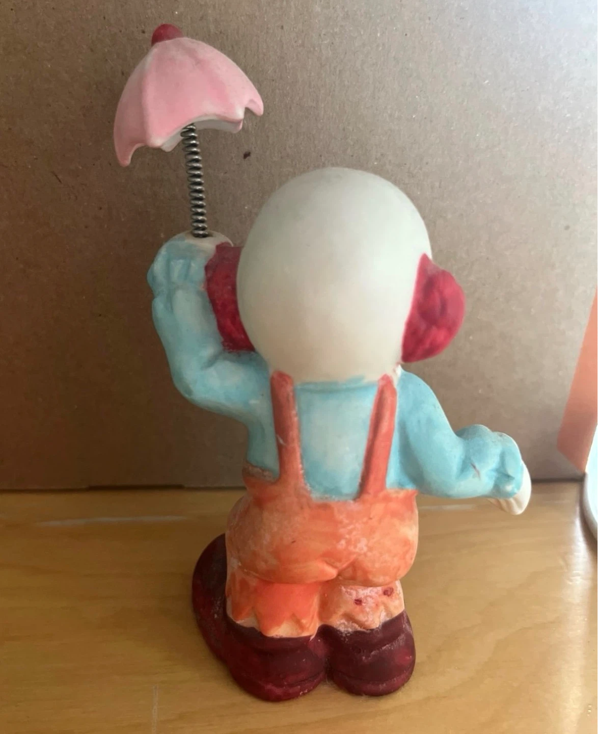 ⚽️Ceramic Clown Figurine with Pink Umbrella - photo 2