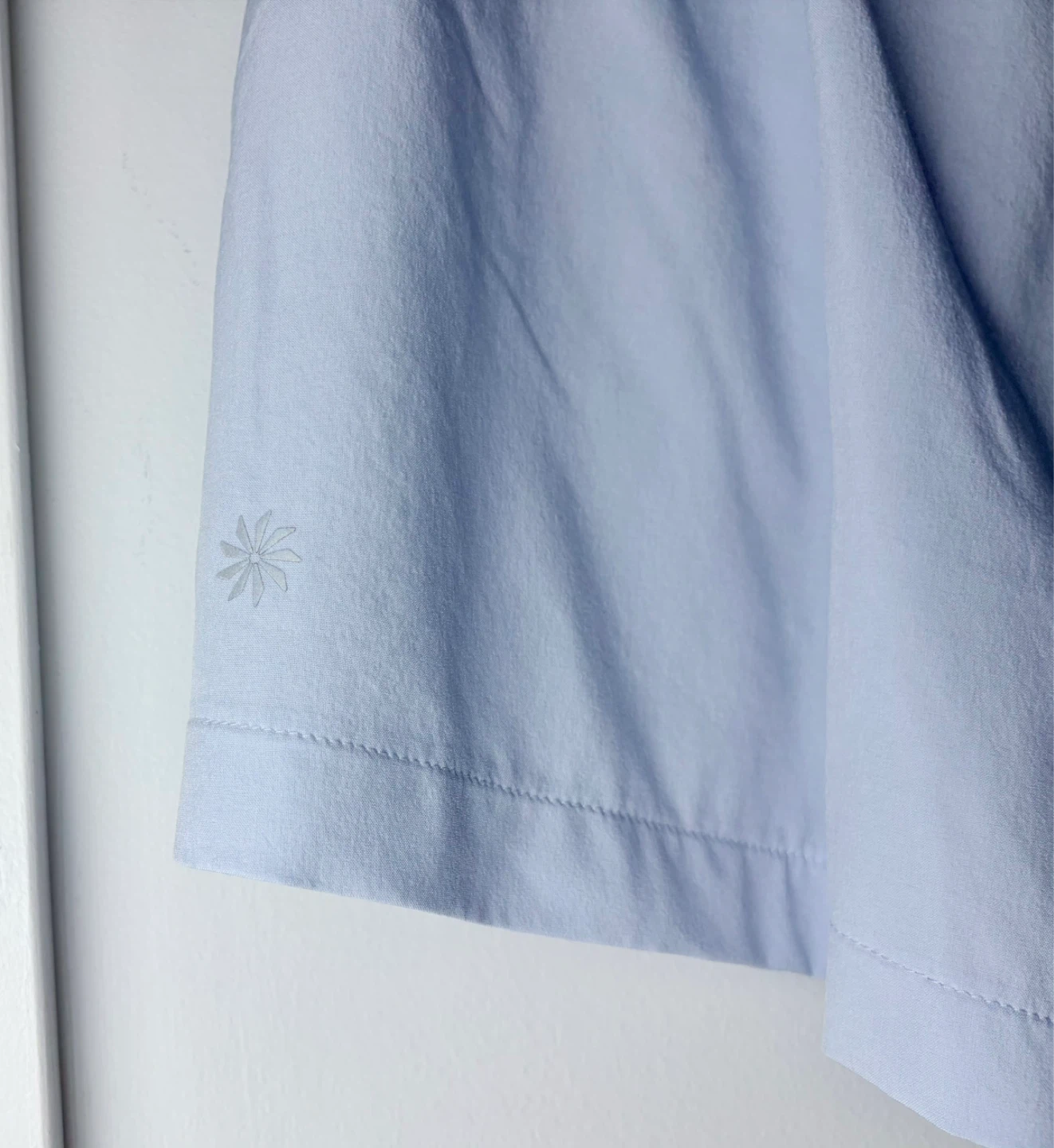 ATHLETA HIGH RISE WEEKENDER RUN  Light Blue Shorts (BNWT) - photo 5