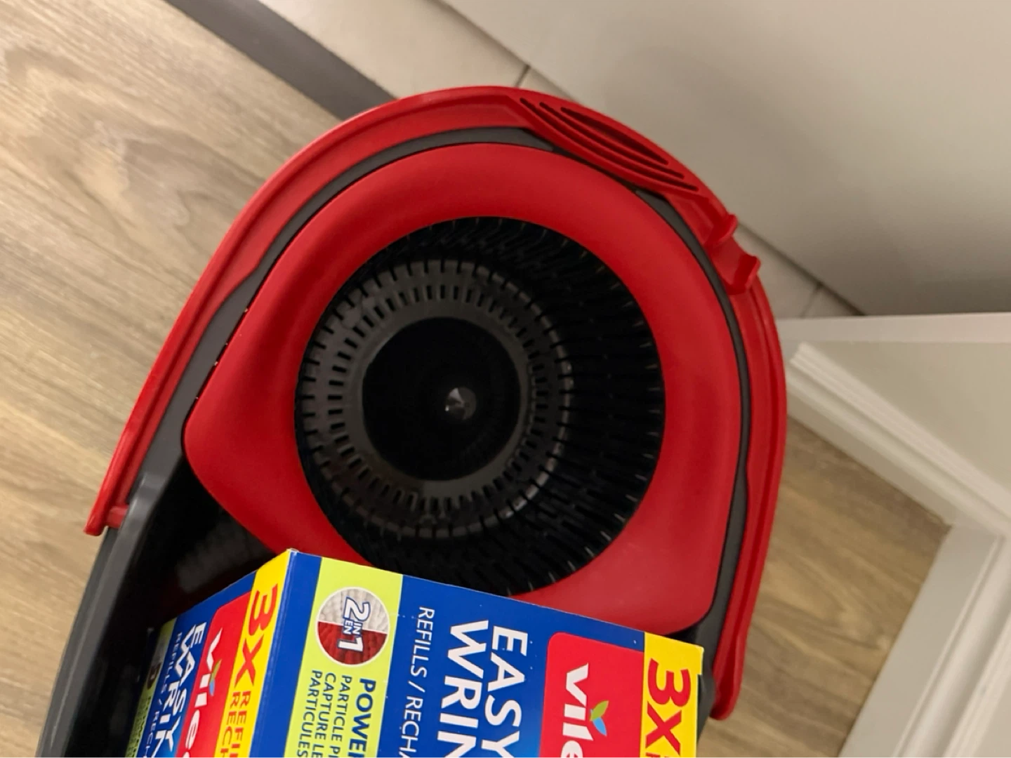 Vileda Easy Wring Mop Bucket & Refills - photo 2