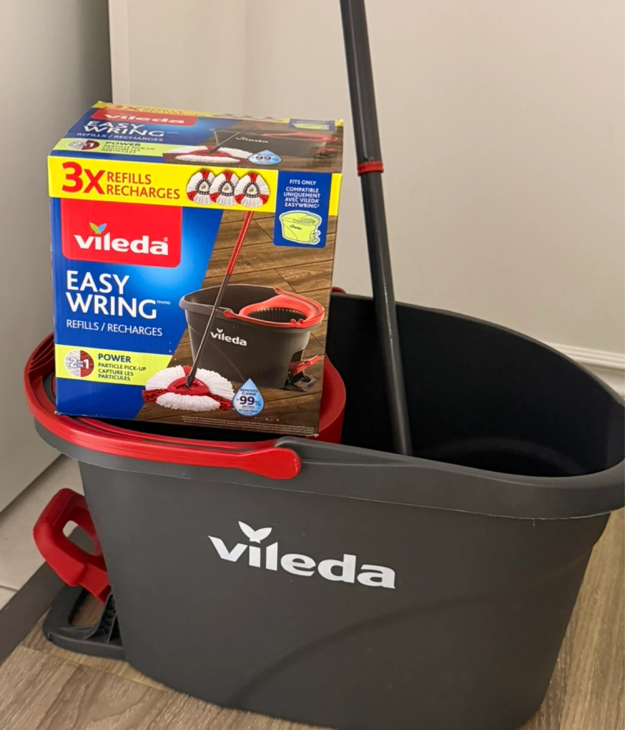 Vileda Easy Wring Mop Bucket & Refills