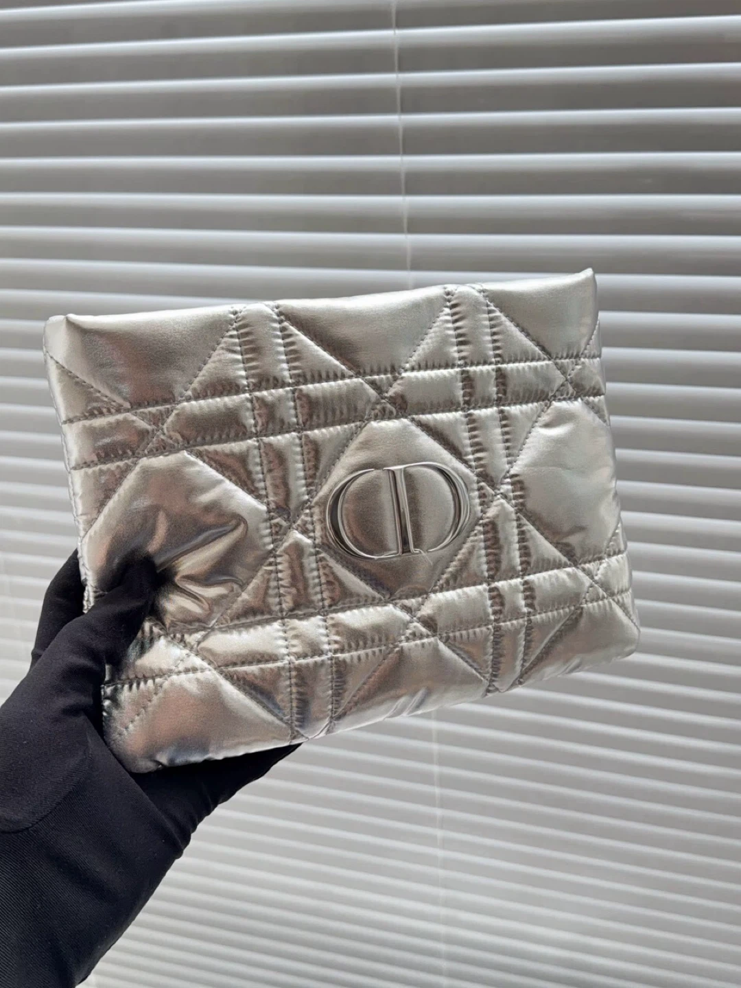 Dior  Beauty Clutch ( Gift With Purchase)