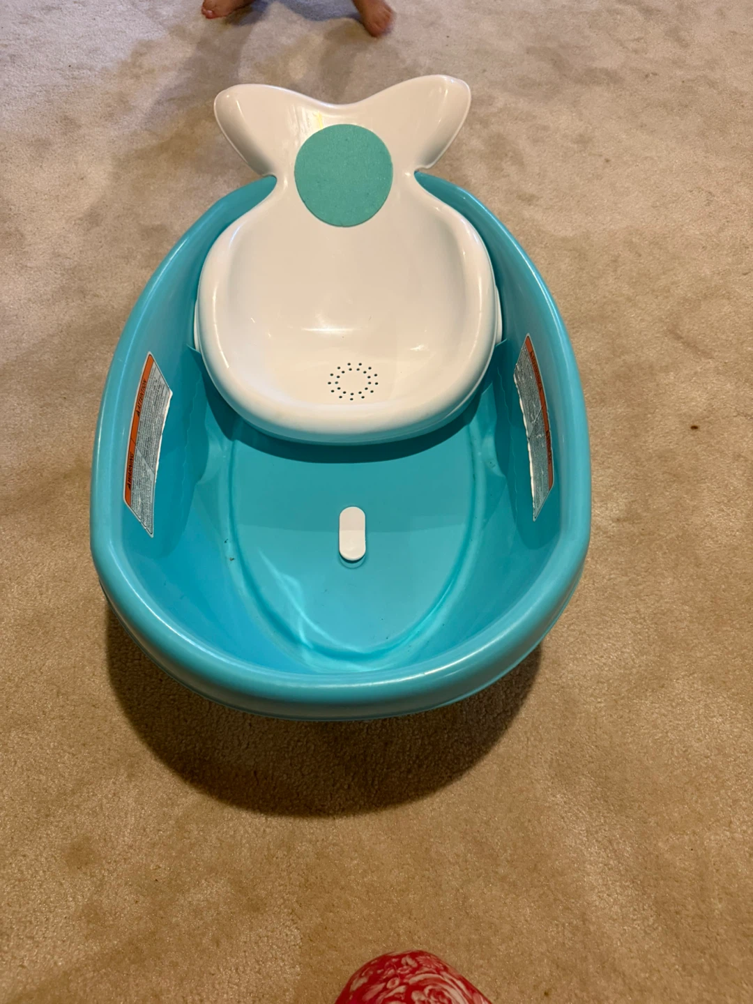 Fisher-Price Whale Baby Bathtub