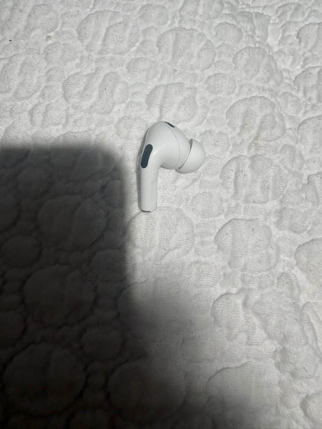 Apple AirPods Pro 2 replace right side - photo 2