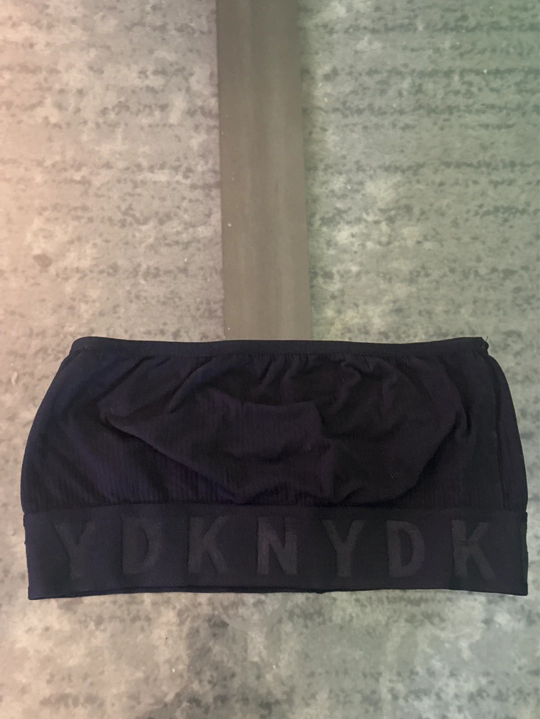 ⚽️ DKNY Black Bandeau Bra Top - Size L