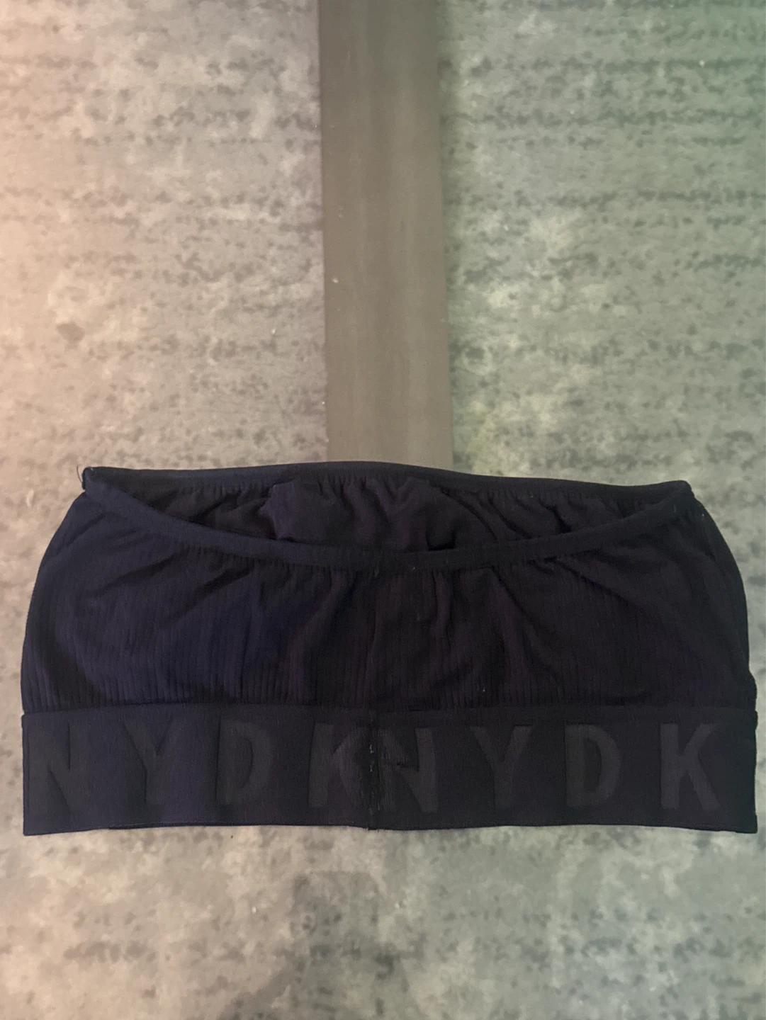 ⚽️ DKNY Black Bandeau Bra Top - Size L - photo 2