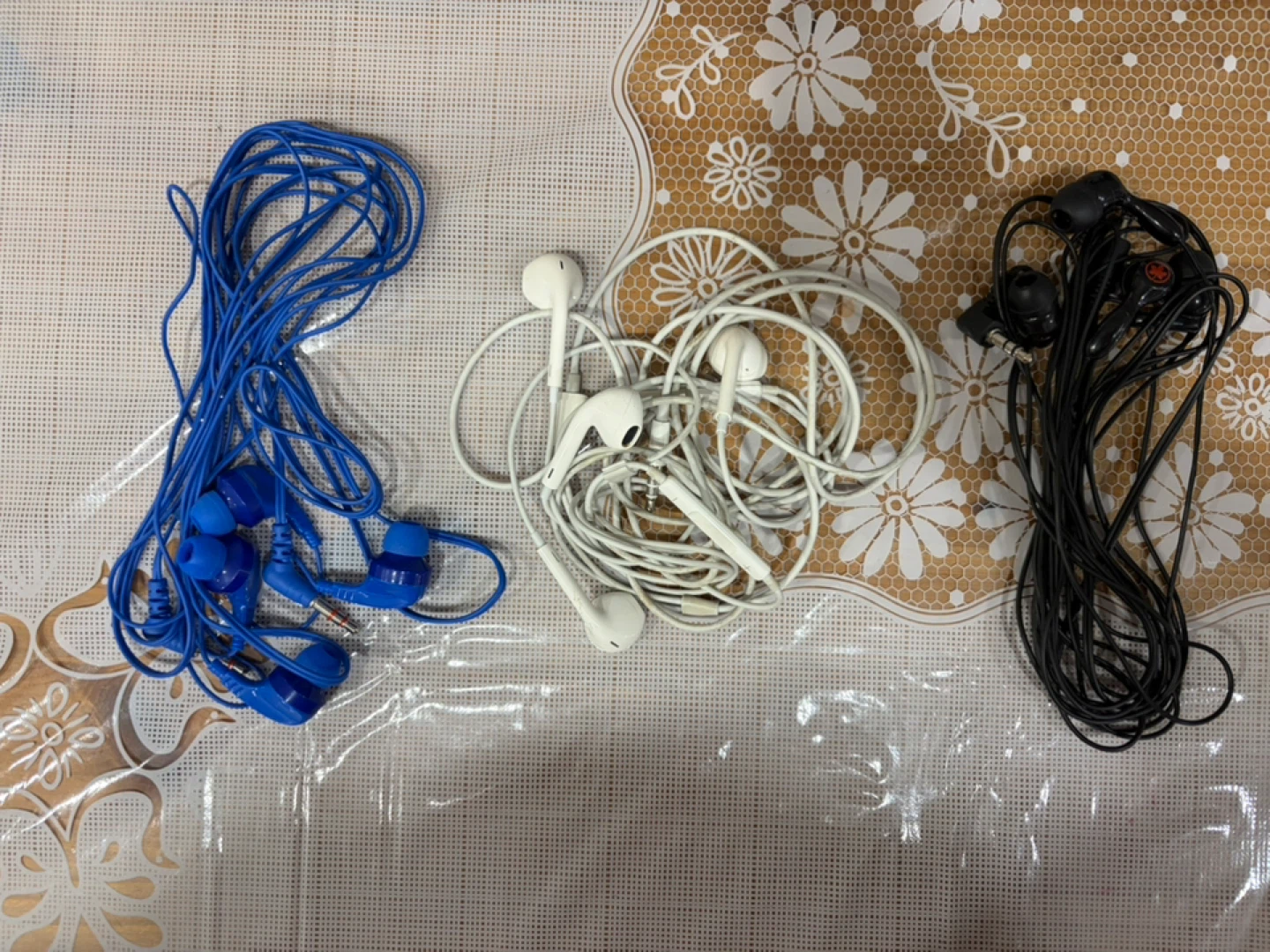 Assorted Earbuds - White, Blue, Black