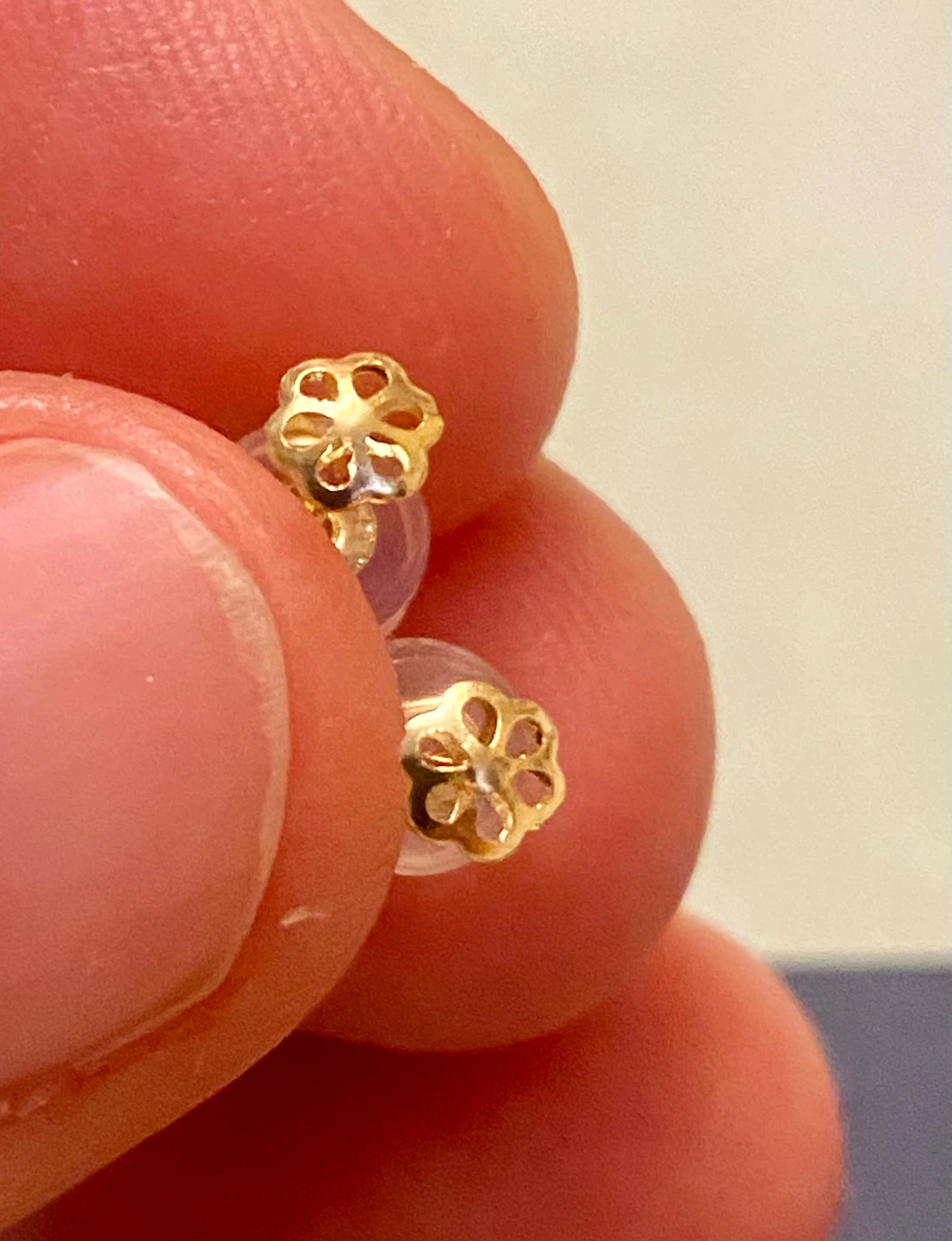 18 K Gold Flower Stud Earrings for newborn babies