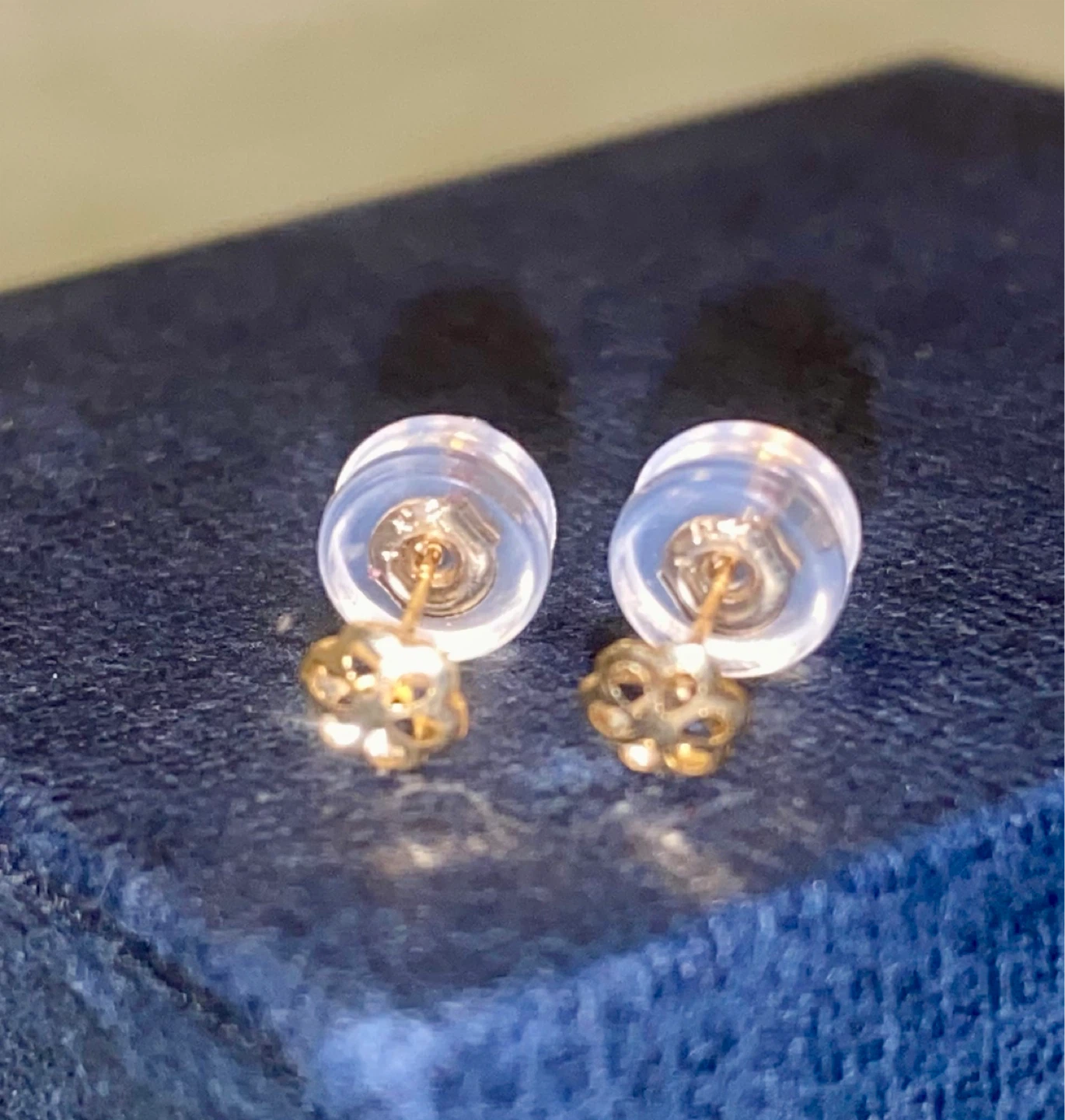18 K Gold Flower Stud Earrings for newborn babies - photo 2