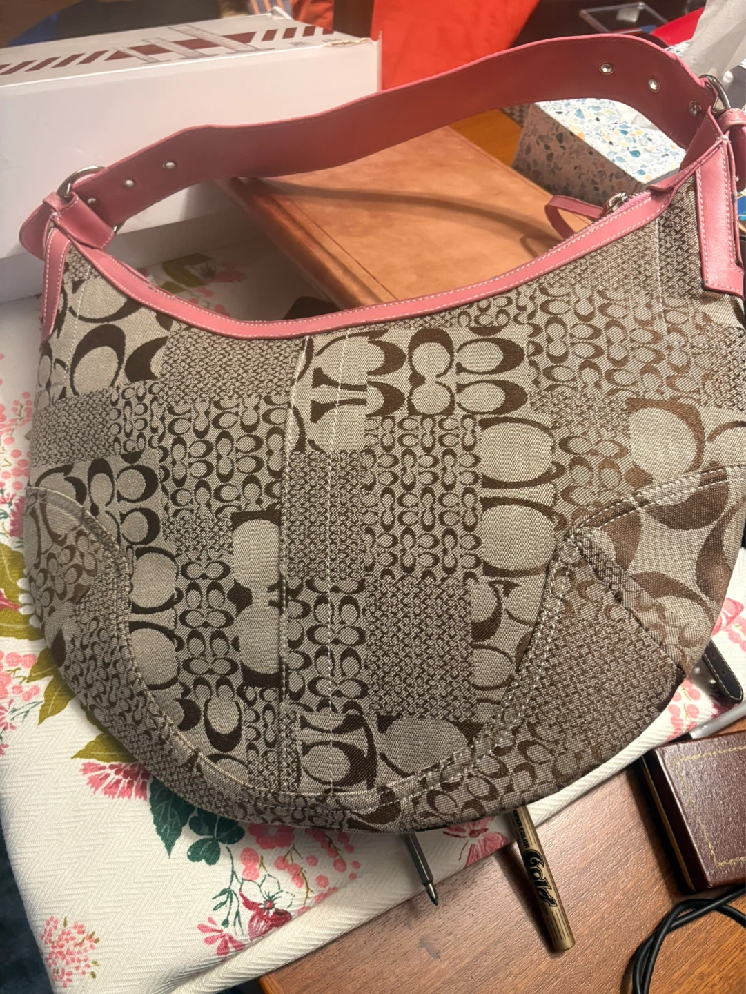 ⚽️Coach Monogram Hobo Bag Pink Trim