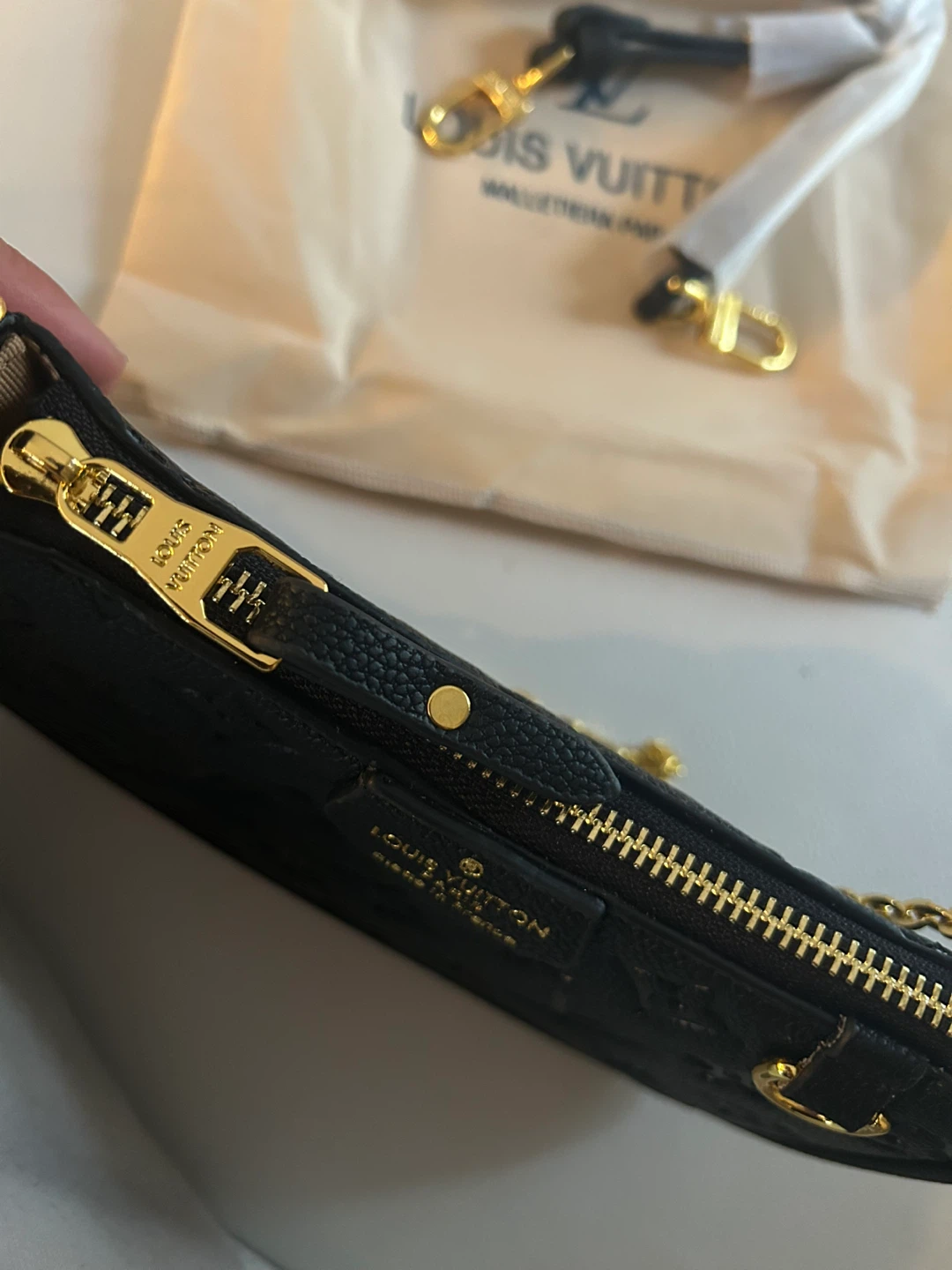 Louis Vuitton Pochette Black - photo 4