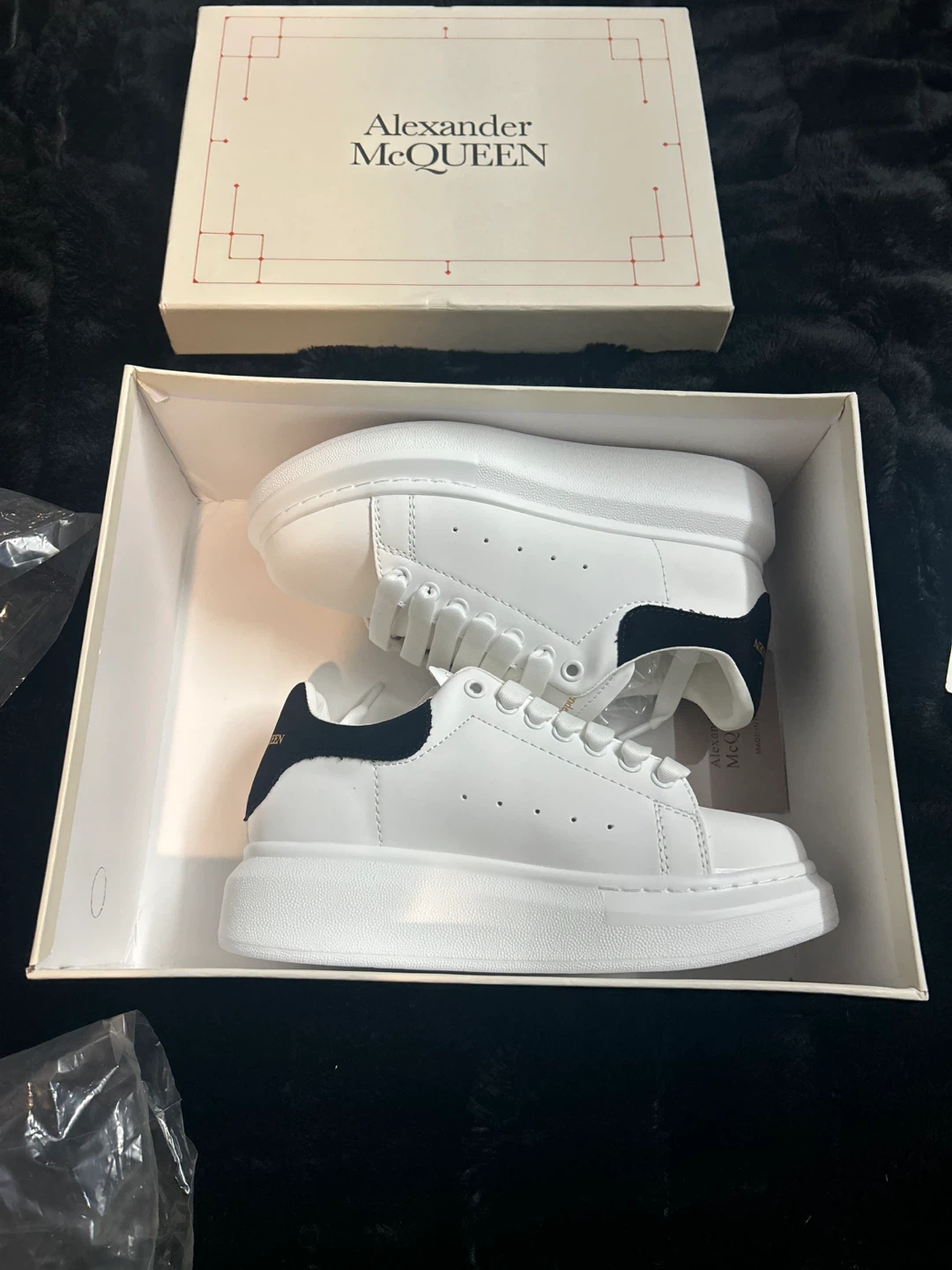 Alexander McQueen Sneakers White/Black Size 36 (6 US)