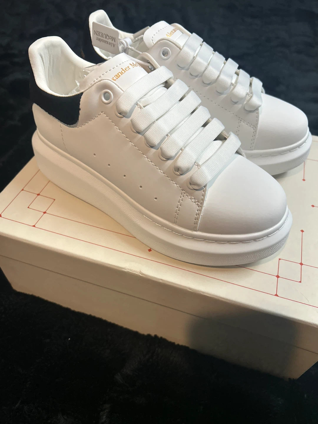 Alexander McQueen Sneakers White/Black Size 36 (6 US) - photo 2