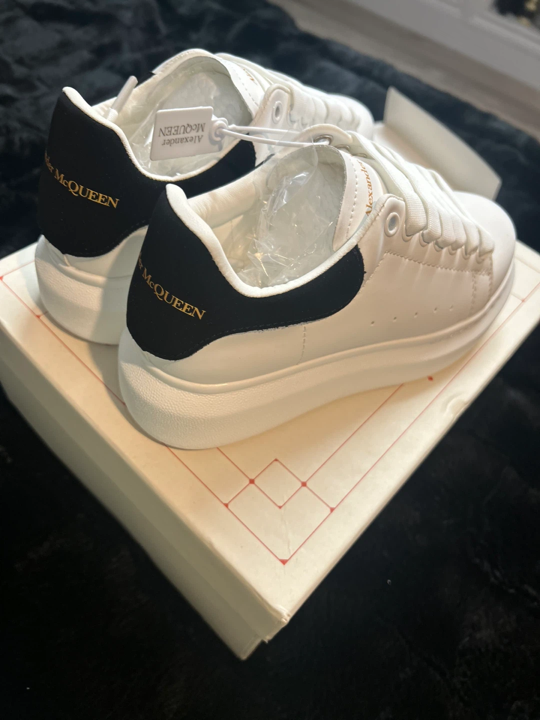 Alexander McQueen Sneakers White/Black Size 36 (6 US) - photo 3