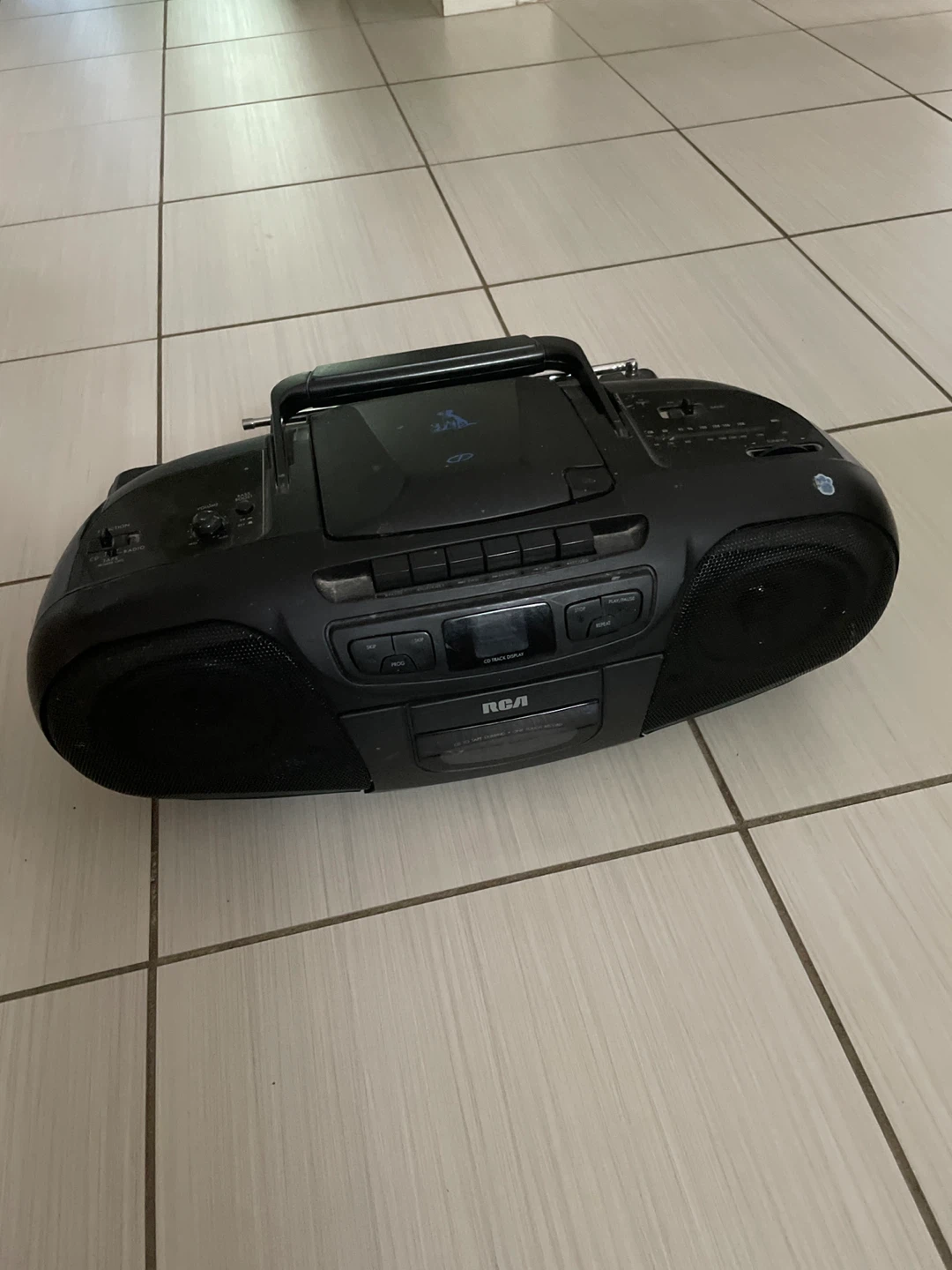 ⚽️RCA Boombox CD Player Radio Cassette