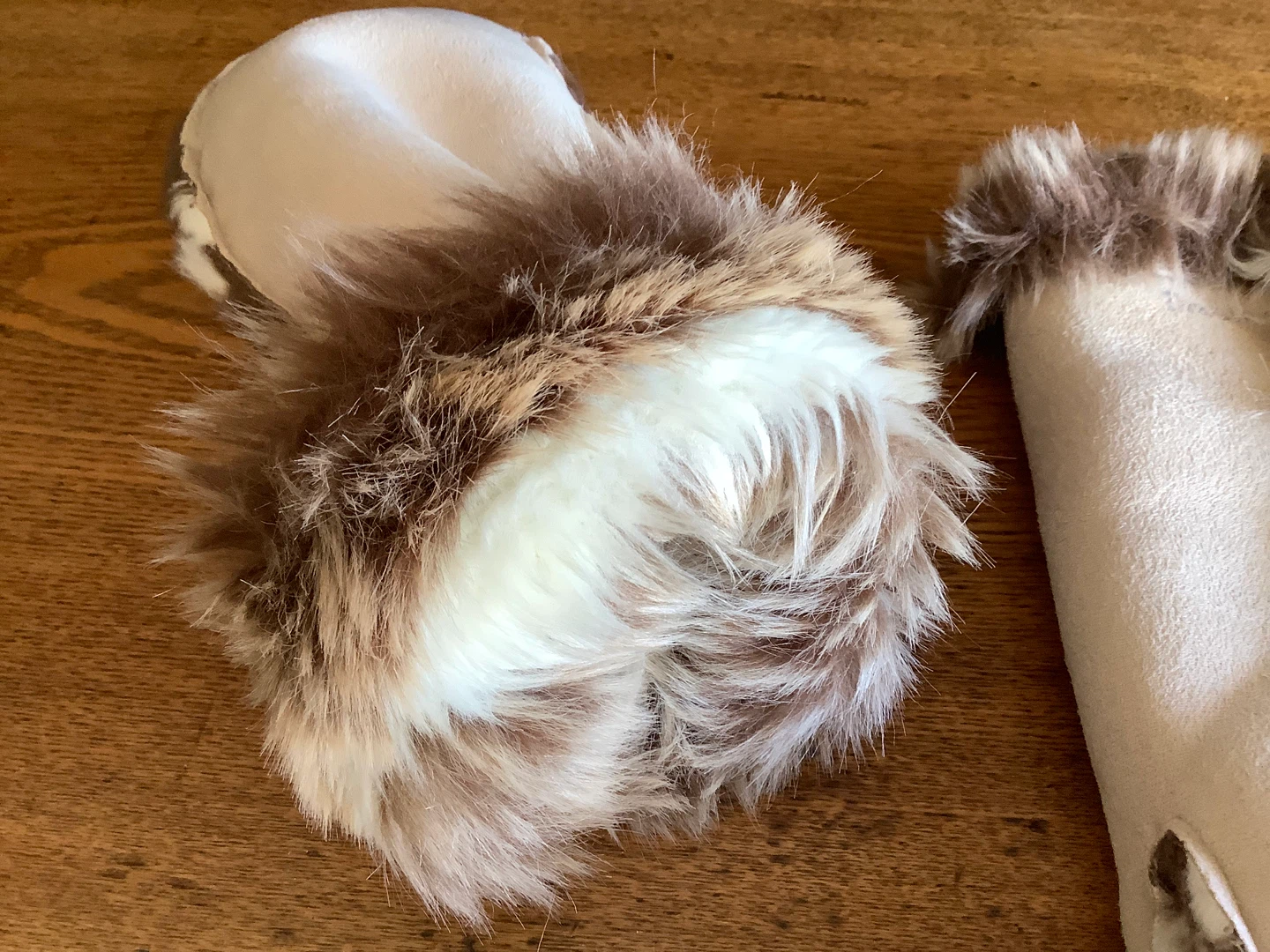Vintage Hand Crafted Fur Mitts 🐞 - photo 4