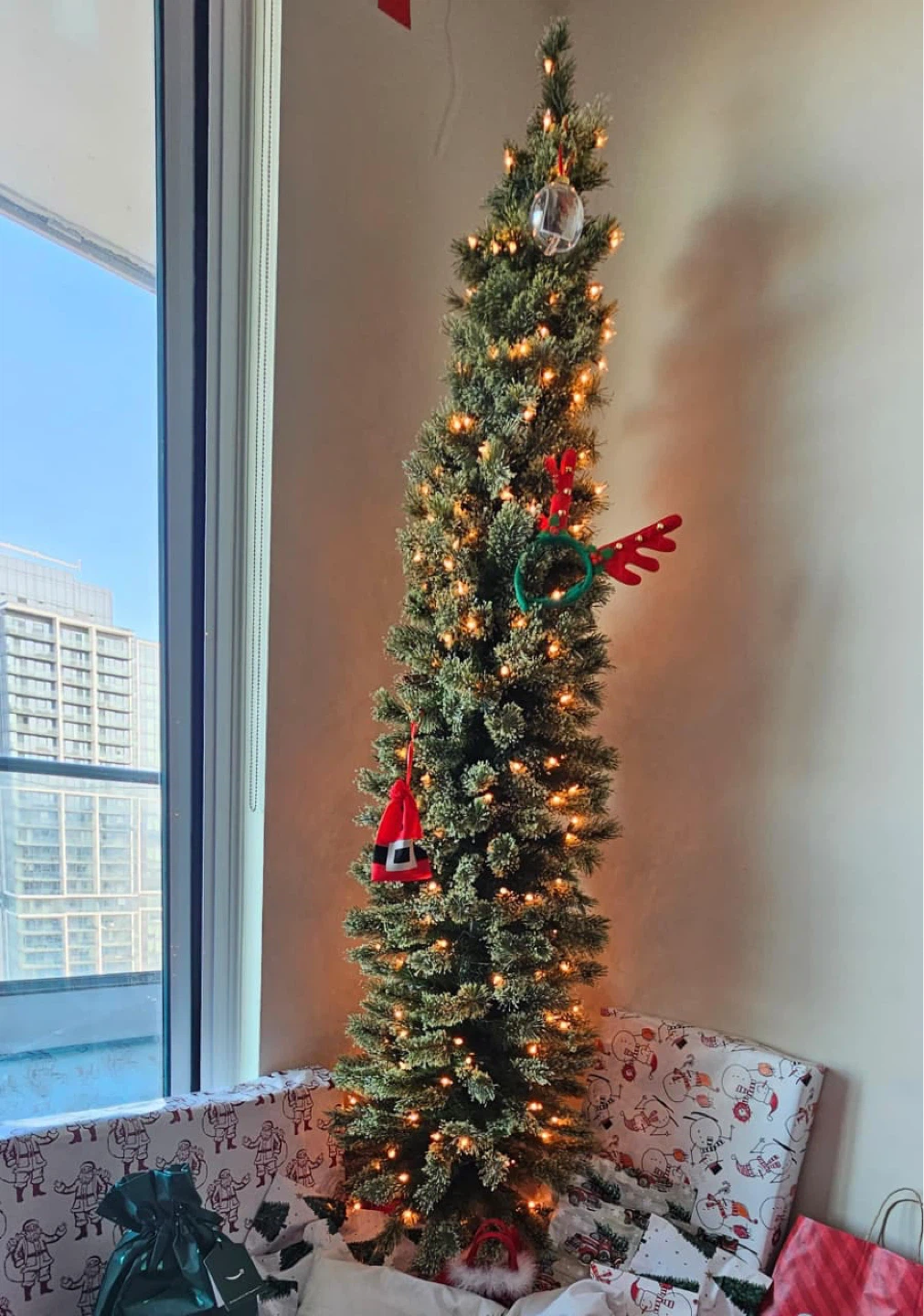 Tuck Tape Pre-Lit Slim Christmas Tree 7ft - photo 2