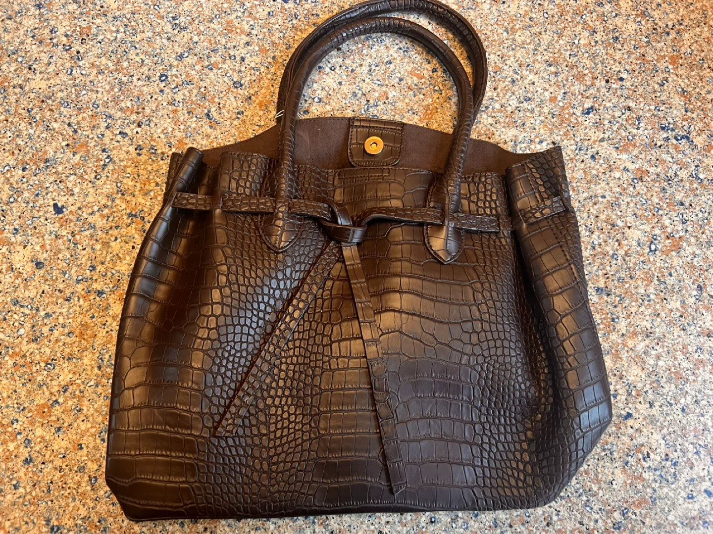 Brown Crocodile Embossed Tote Bag ⚽